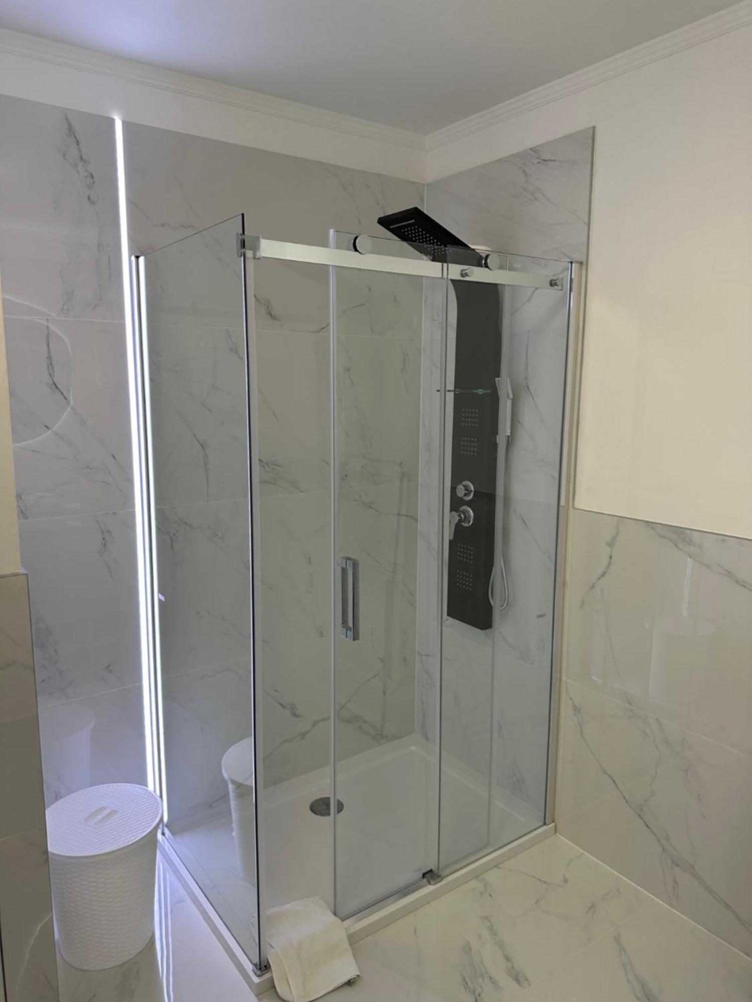 Hotel Forras Komárom Zewnętrze zdjęcie