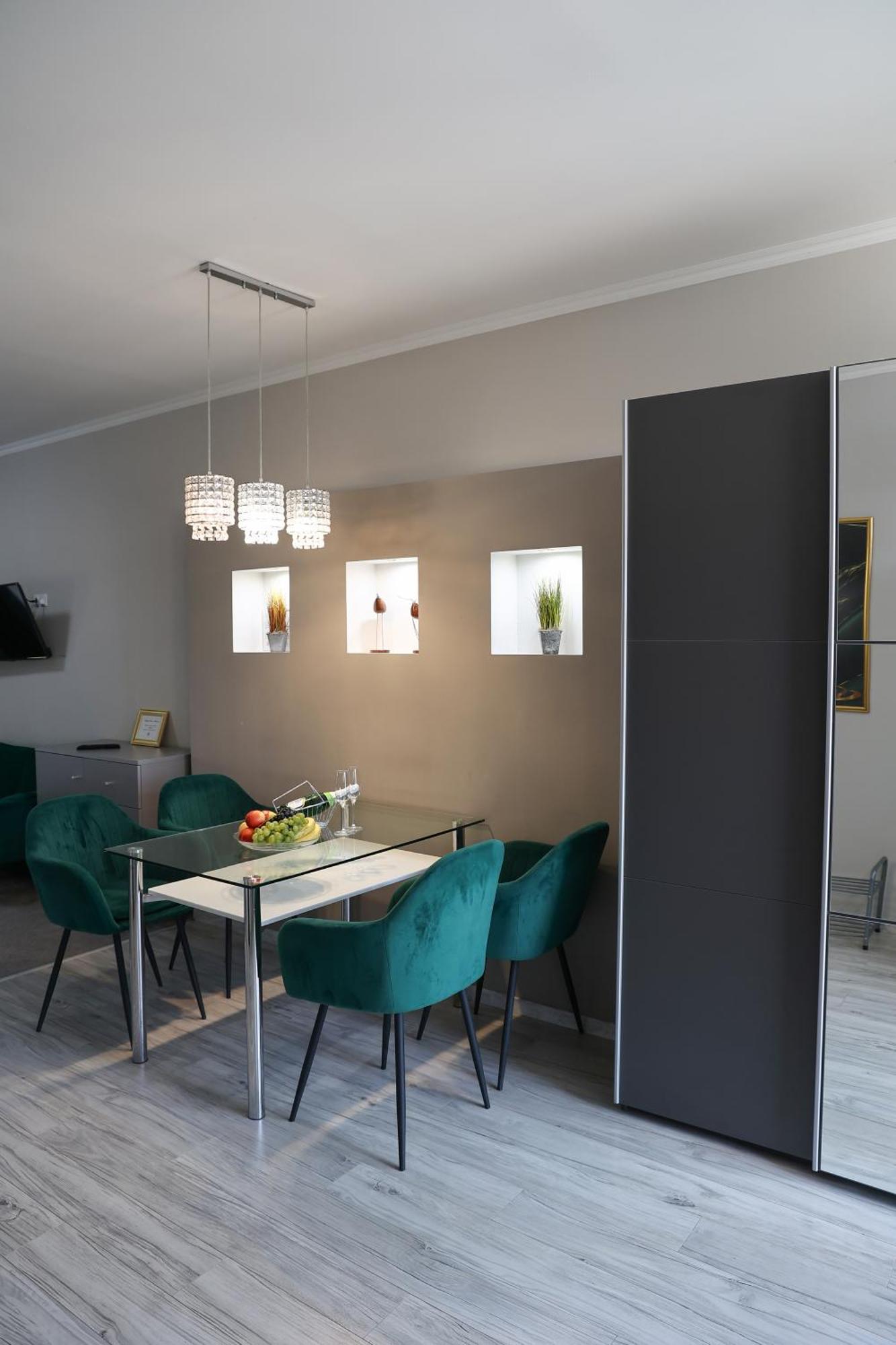 Hotel Forras Komárom Zewnętrze zdjęcie